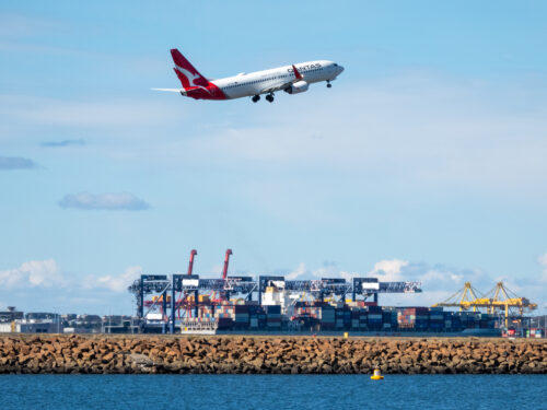Freight Forwarder Sydney: What Importers Need to Know Before Choosing a Provider